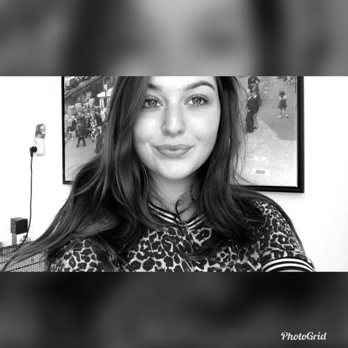 Simonee7